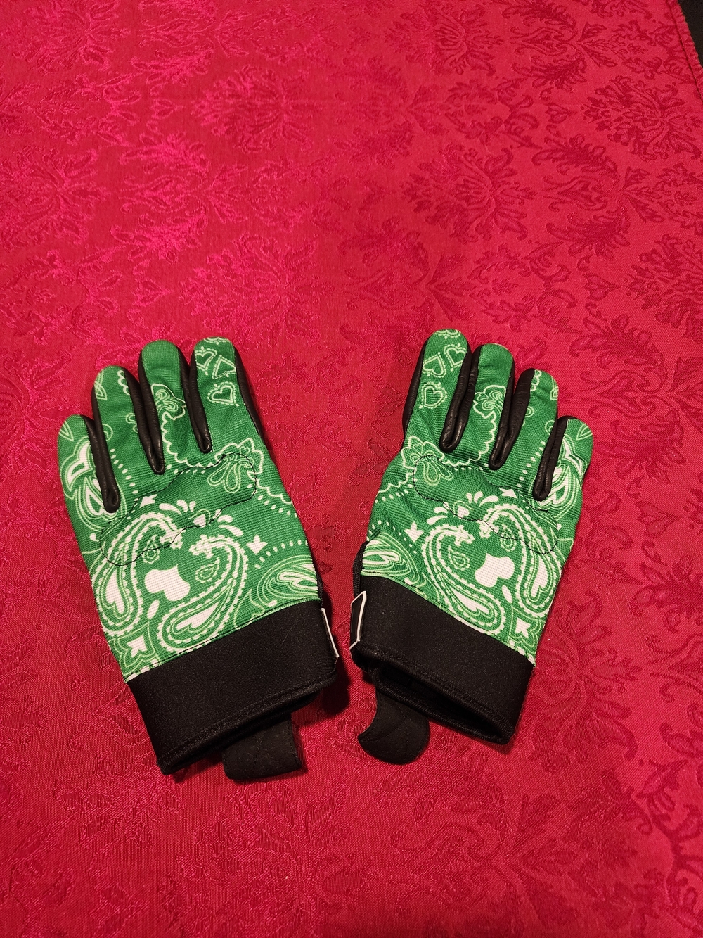 Green Paisley Pattern Lined Moto Gloves W Knuckle Pads Velcro